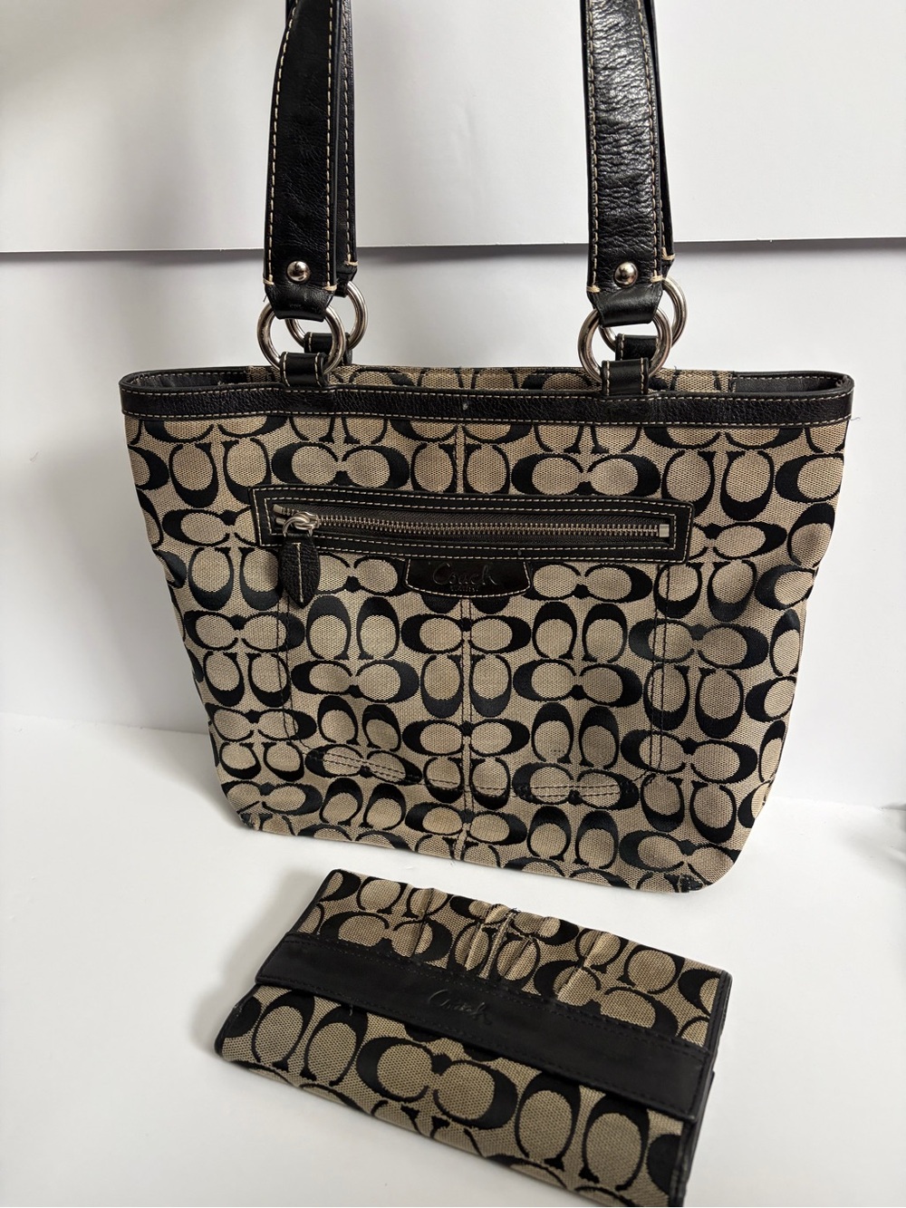 Coach Vintage Black Signature Hampton Tote & Wallet